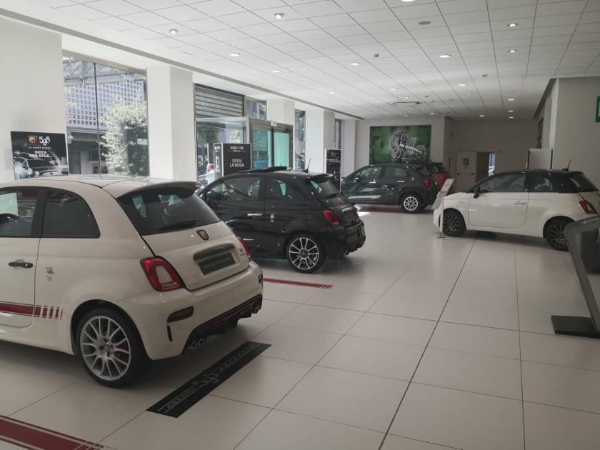 Lista annunci auto concessionaria MOTOR VILLAGE NAPOLI FCA CENTER